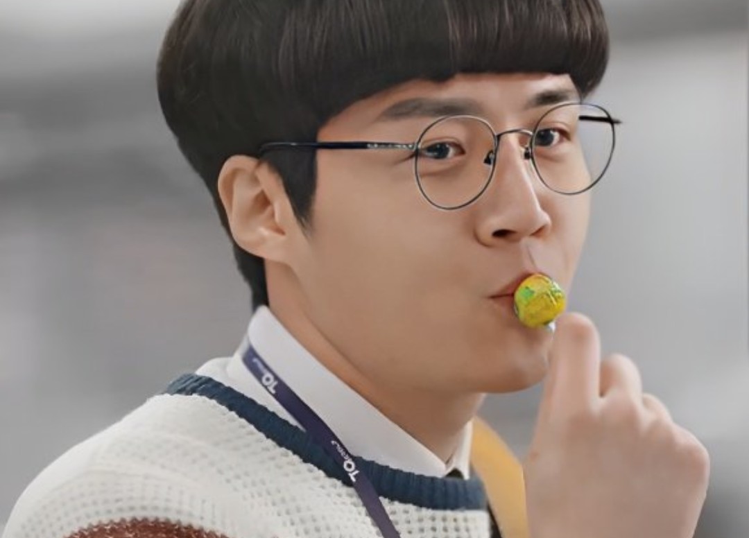 Recent activity shot of Kim Seonho