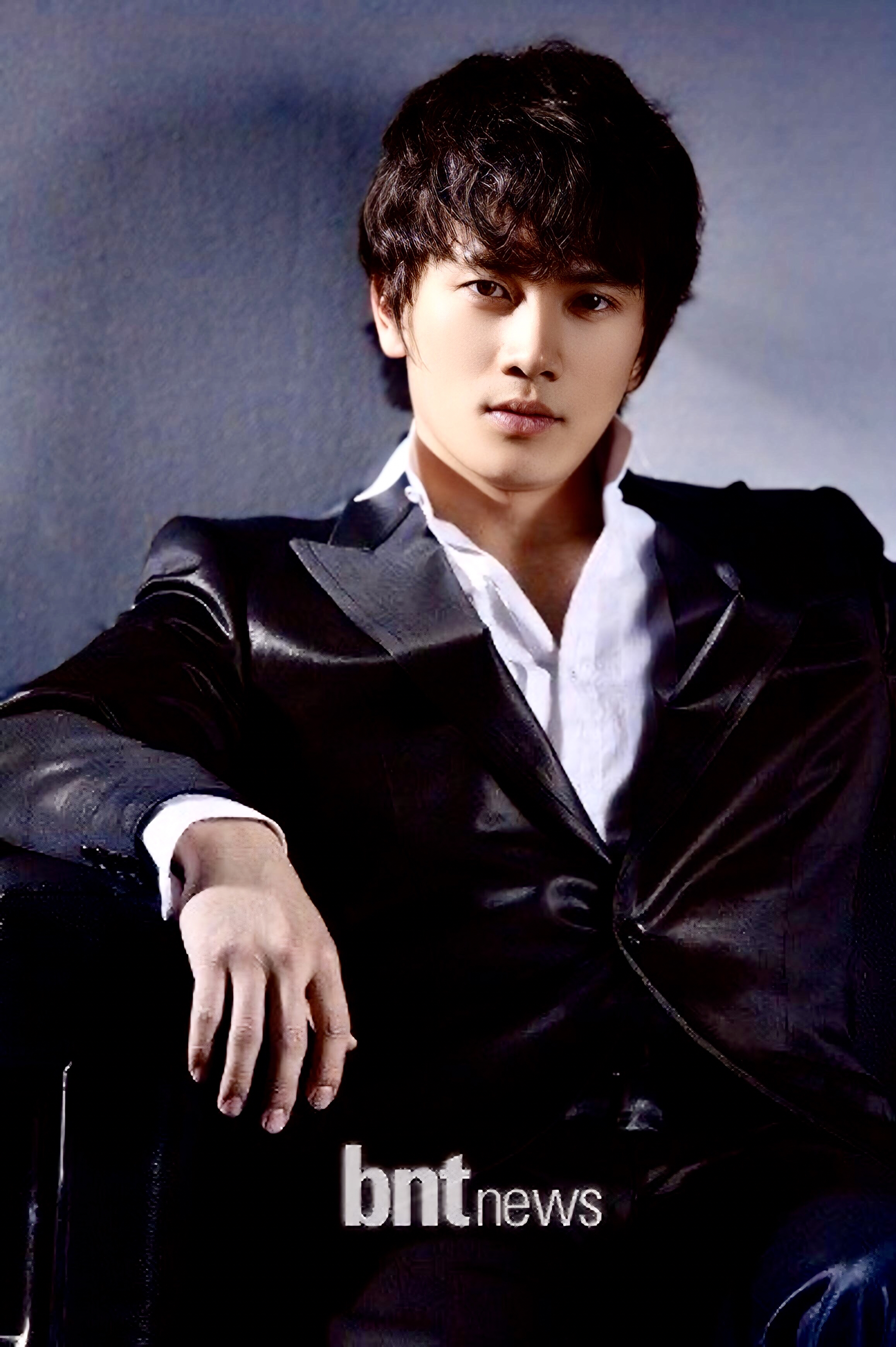 Latest photo of Ji Sung