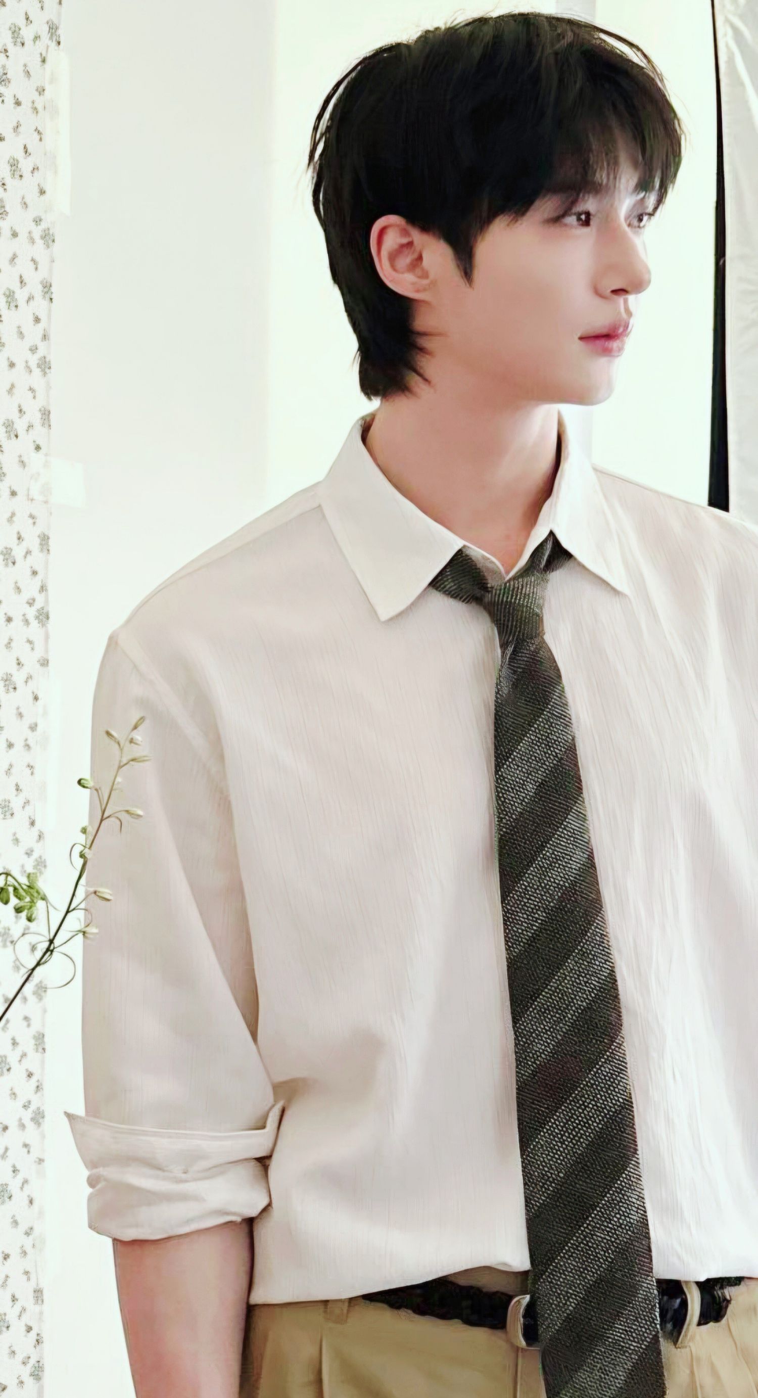 Byeon Wooseok background image recommended by Choeaedol Celeb fandom