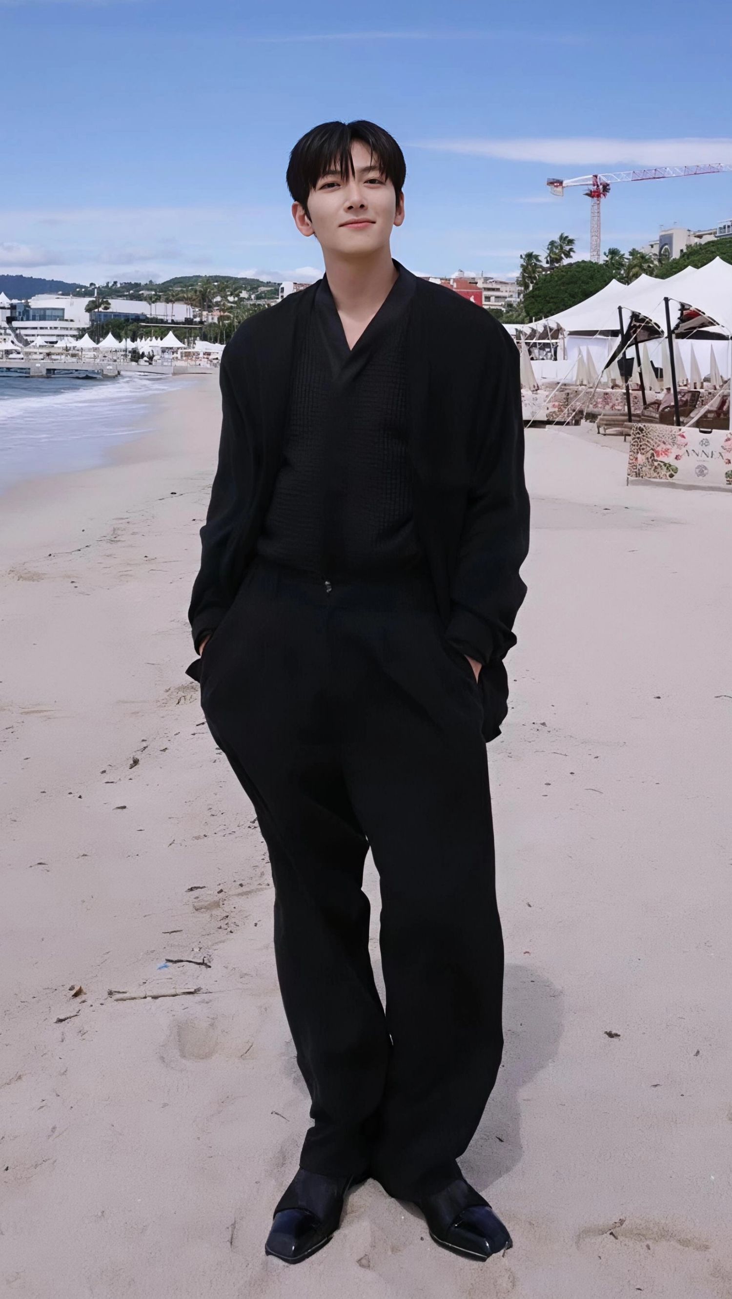 Today's popular wallpaper in Ji Changwook community