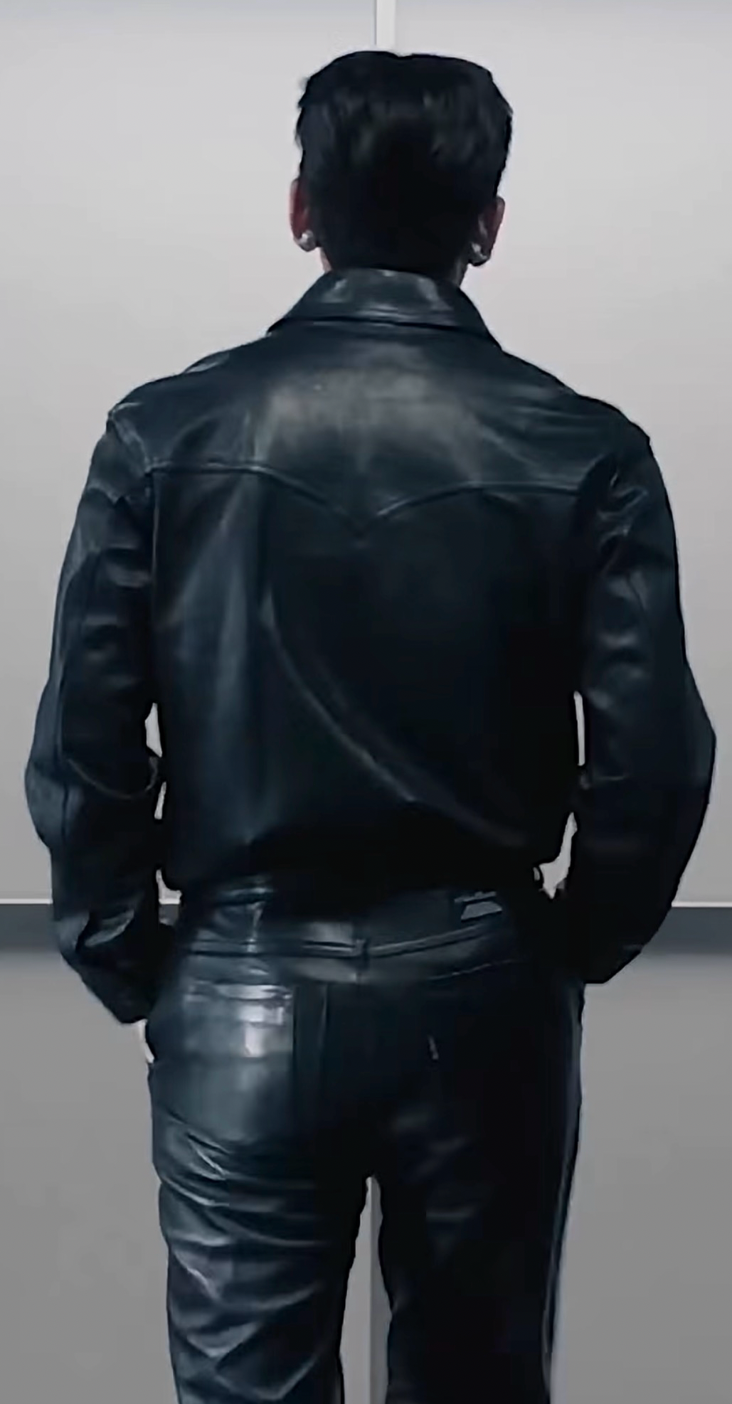 Behind-the-scenes cut of Ji Changwook