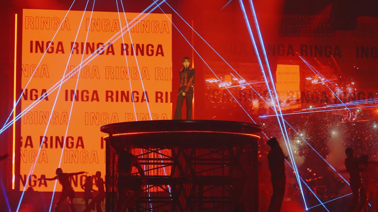 A moment captured by a fan of Baekhyun