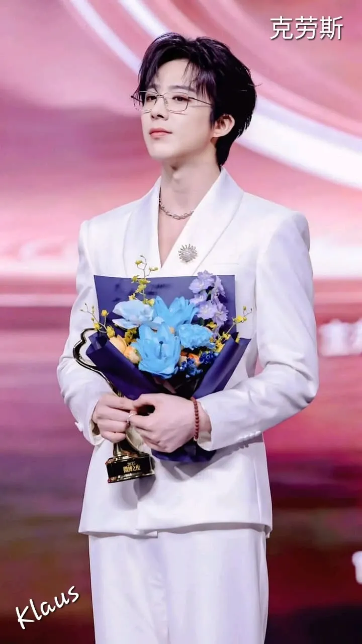 Representative background image loved by Board fandom