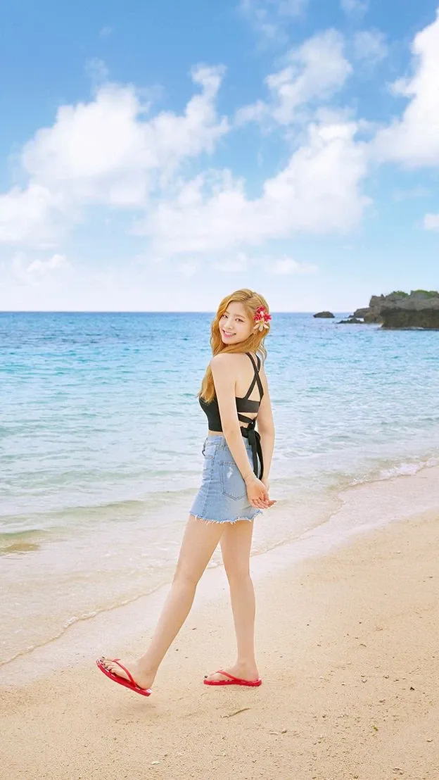 Today's popular wallpaper in Dahyun community