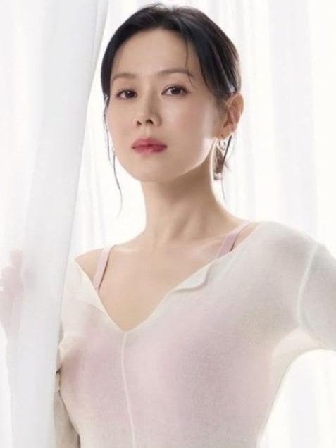 粉丝拍下的孙艺珍瞬间