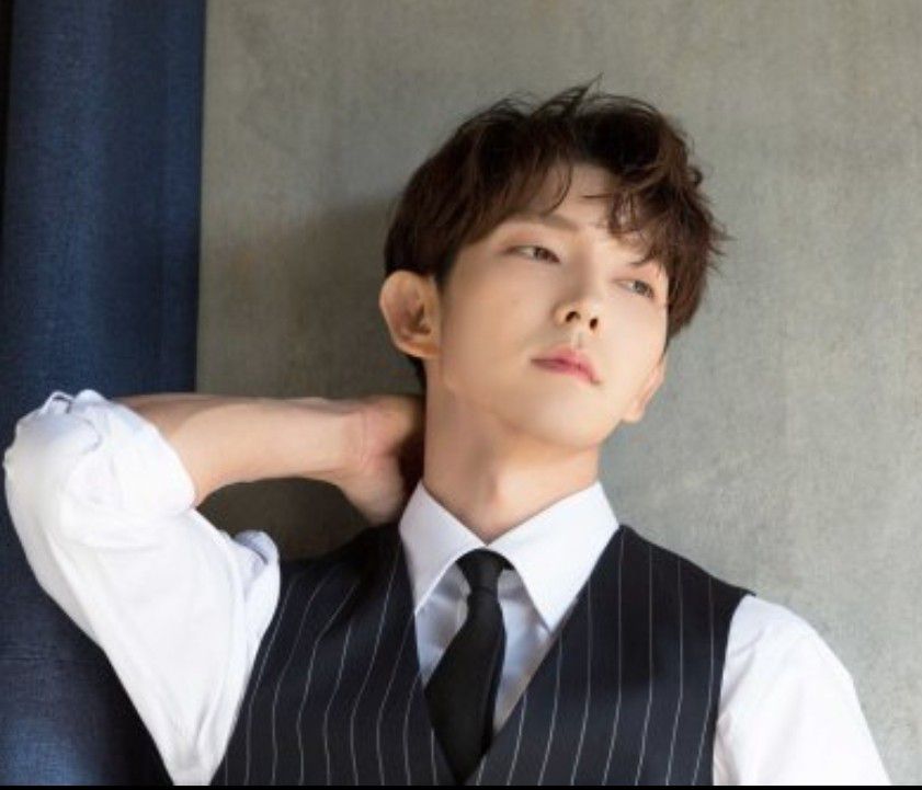 Latest photo of Lee Joongi