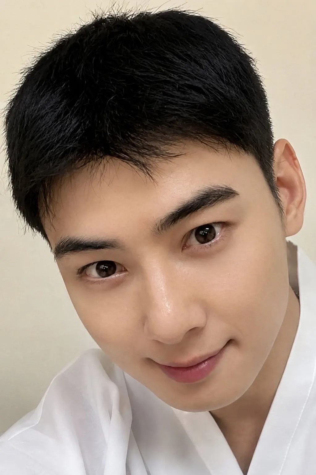 Latest photo of Cha Eunwoo