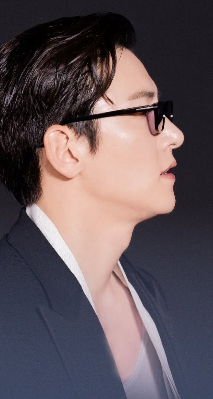 粉丝拍下的池昌旭瞬间