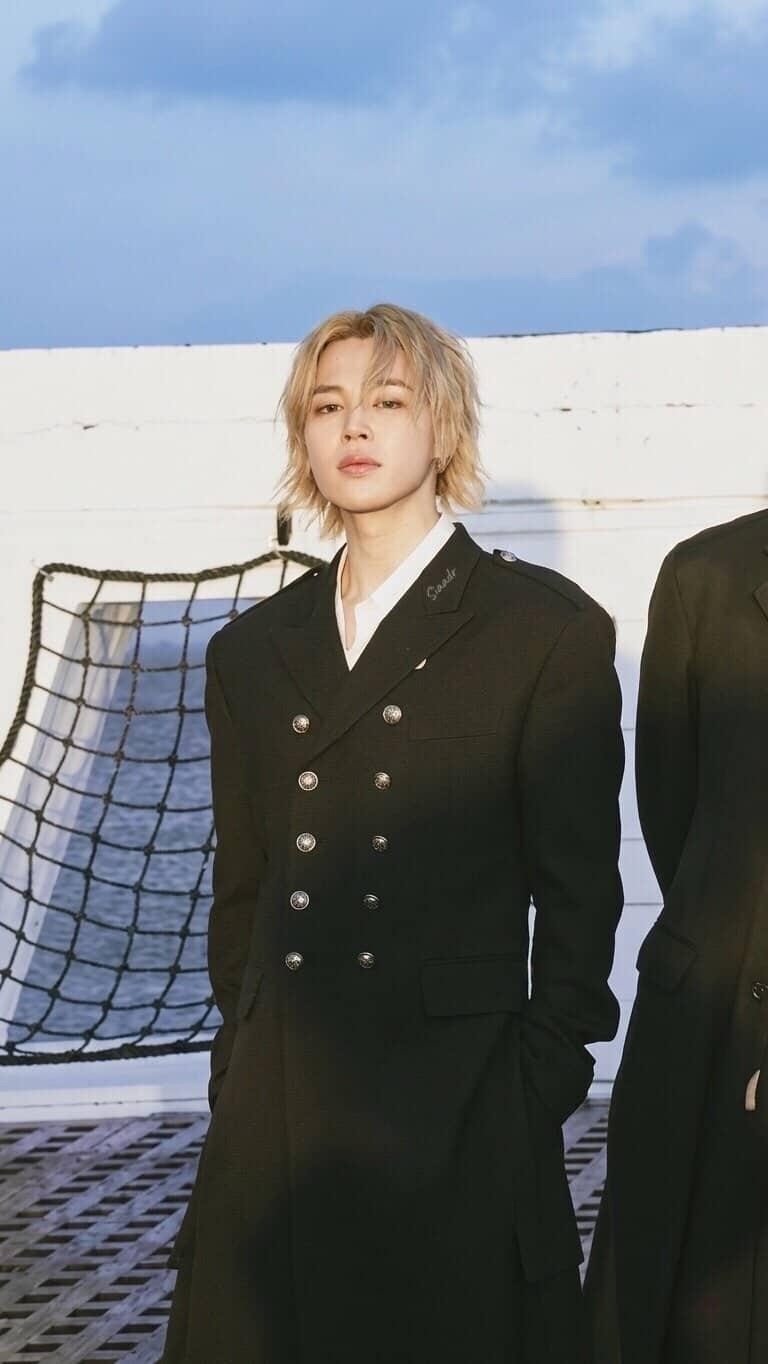 Special wallpaper made by Ha Jimin's fans