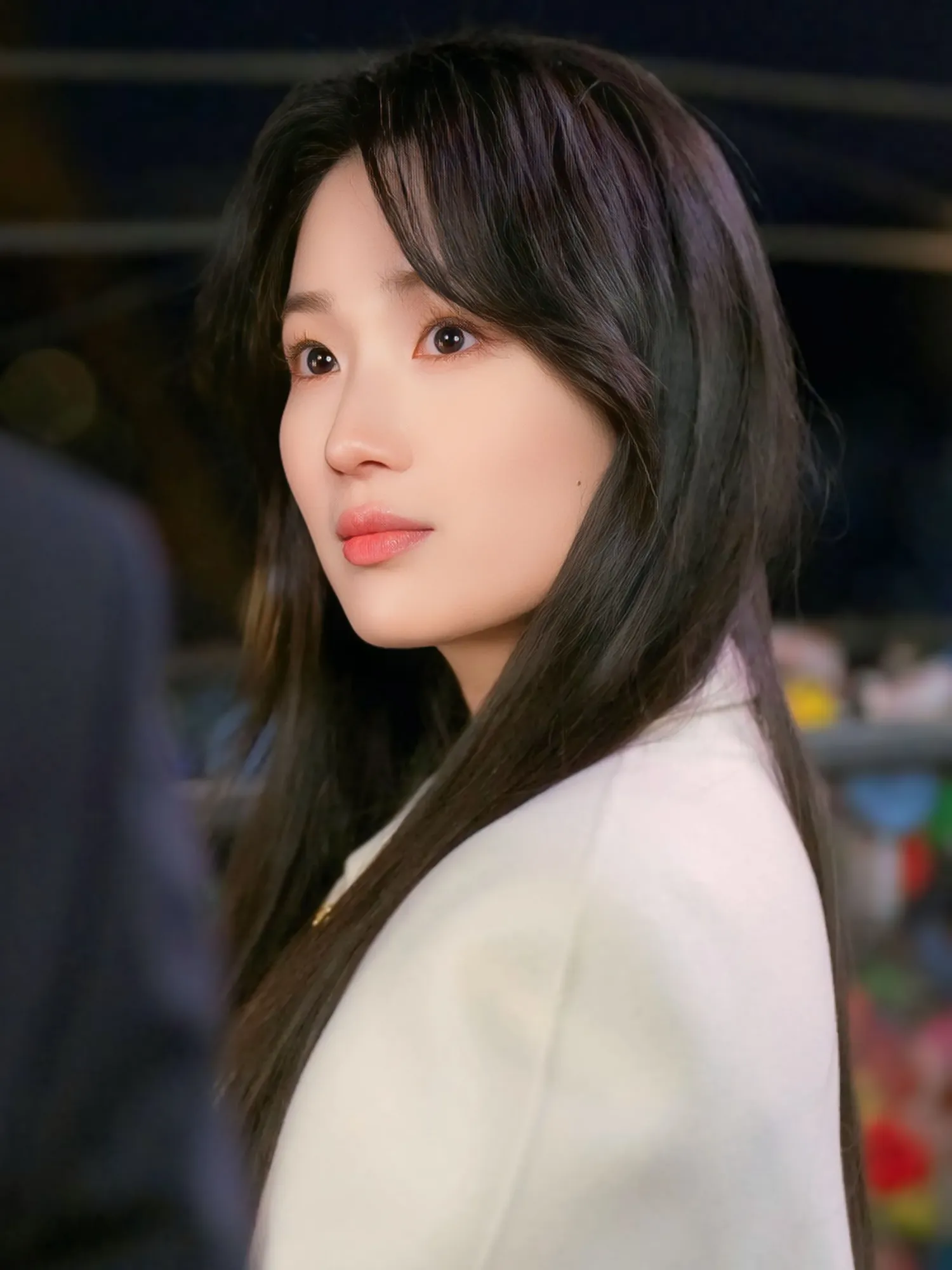 Behind-the-scenes cut of Kim Hyeyoon