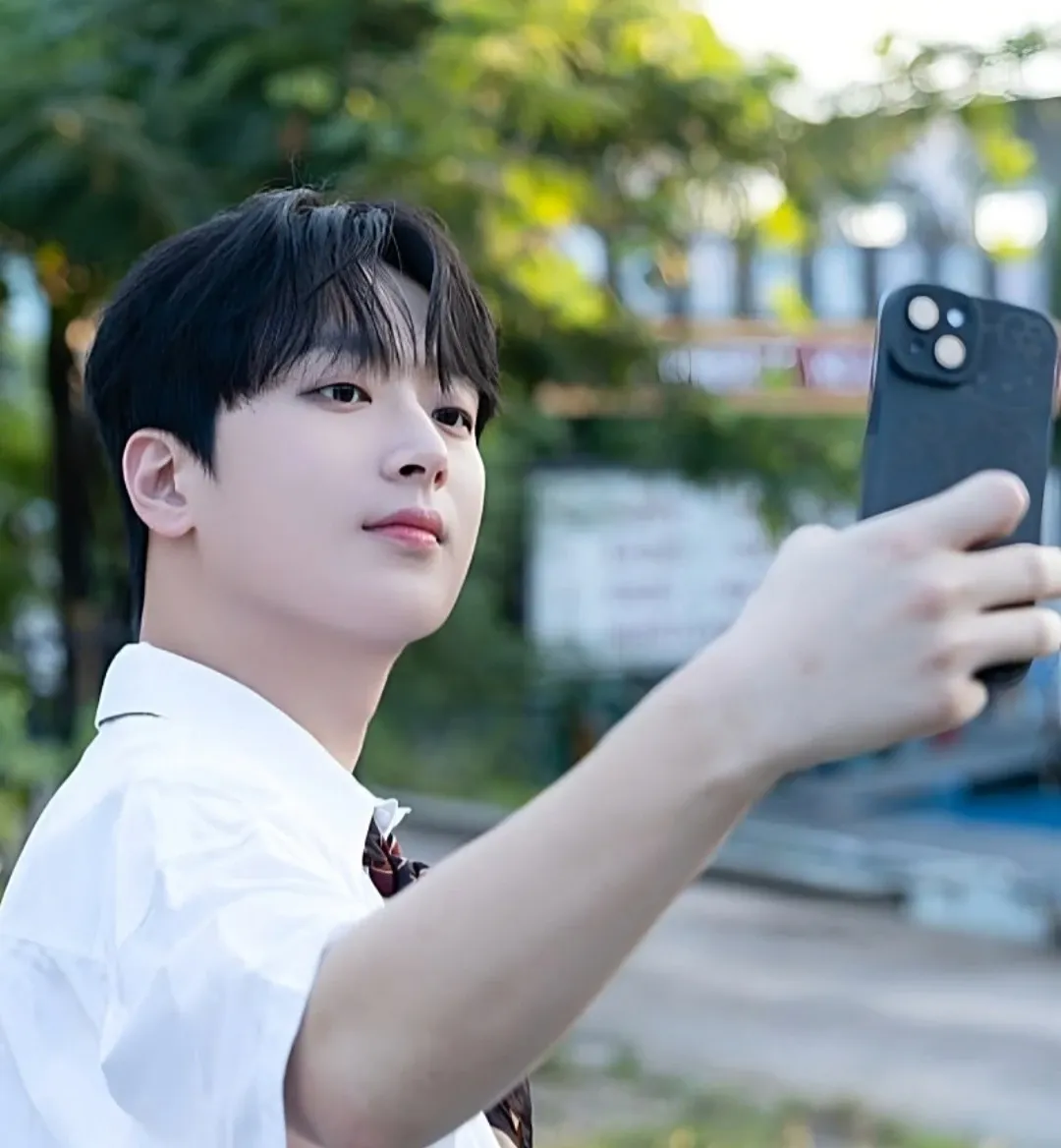 李灿元的近期活动照