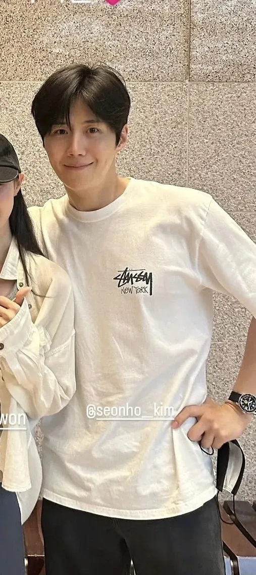 A moment captured by a fan of Kim Seonho