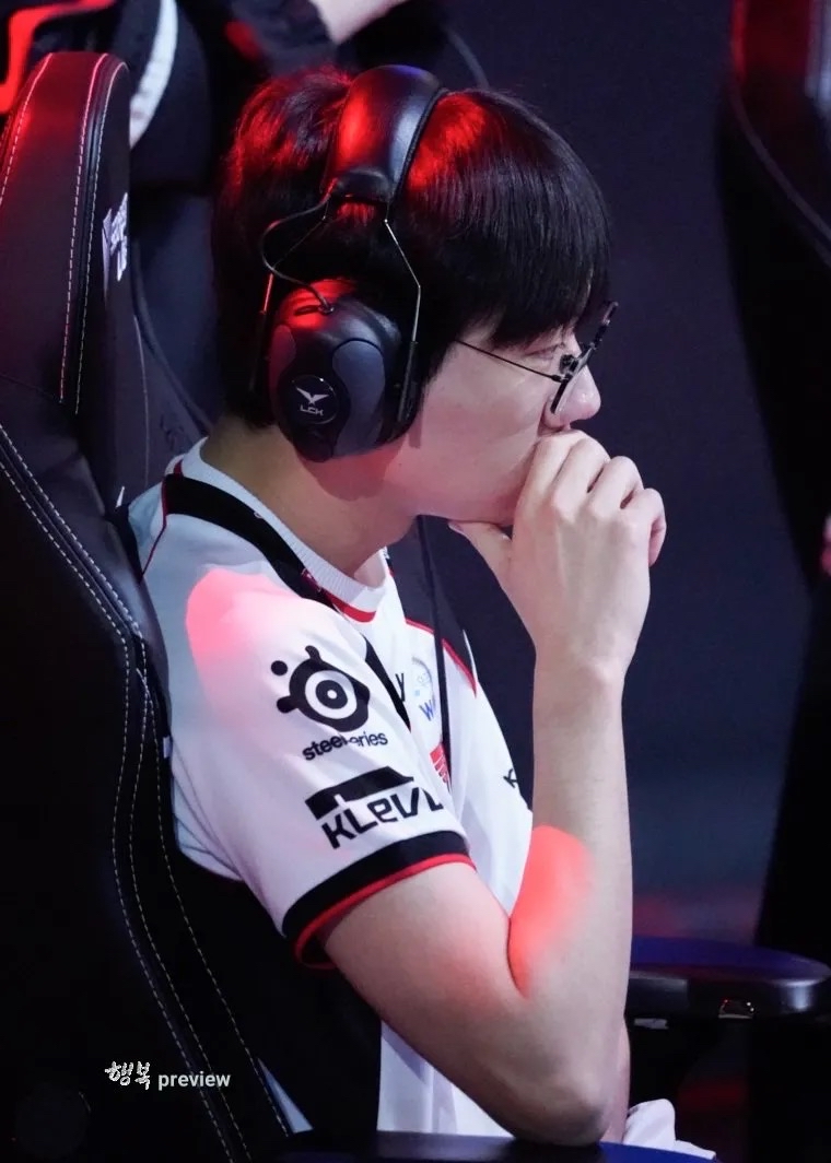 A moment captured by a fan of Doran