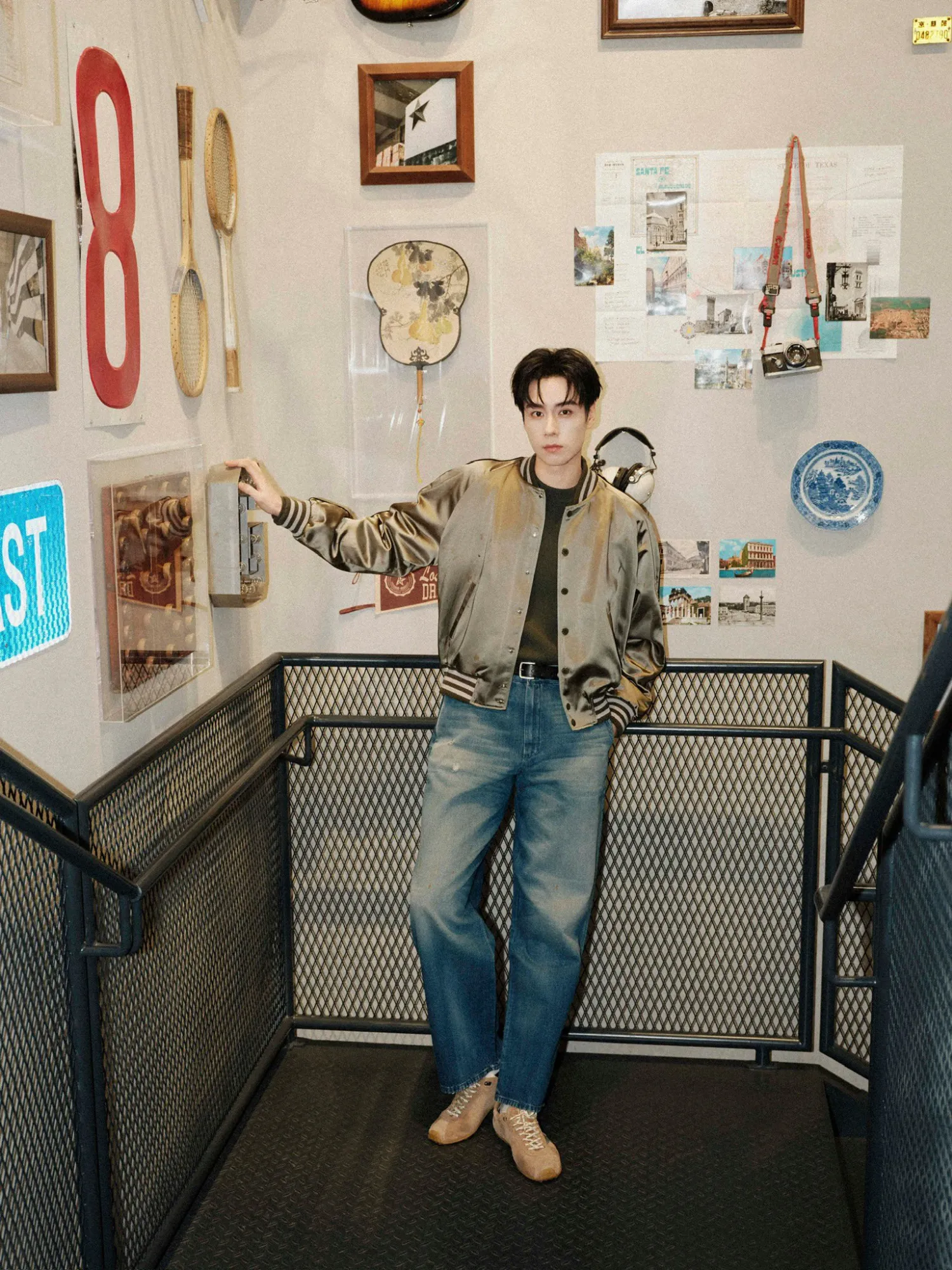 Behind-the-scenes cut of Hu Yitian