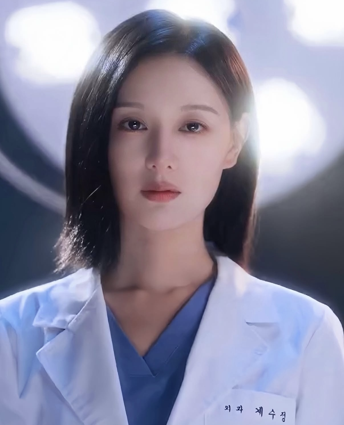 Behind-the-scenes cut of Kim Jiwon