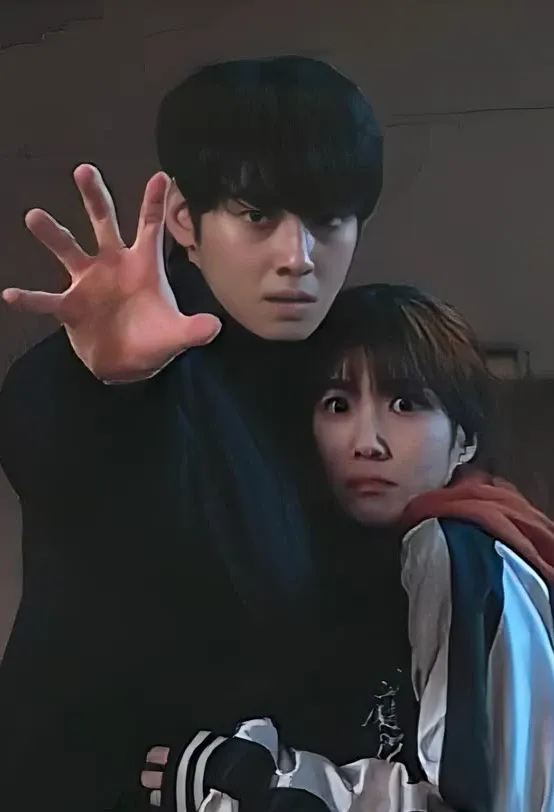 Latest photo of Cha Eunwoo