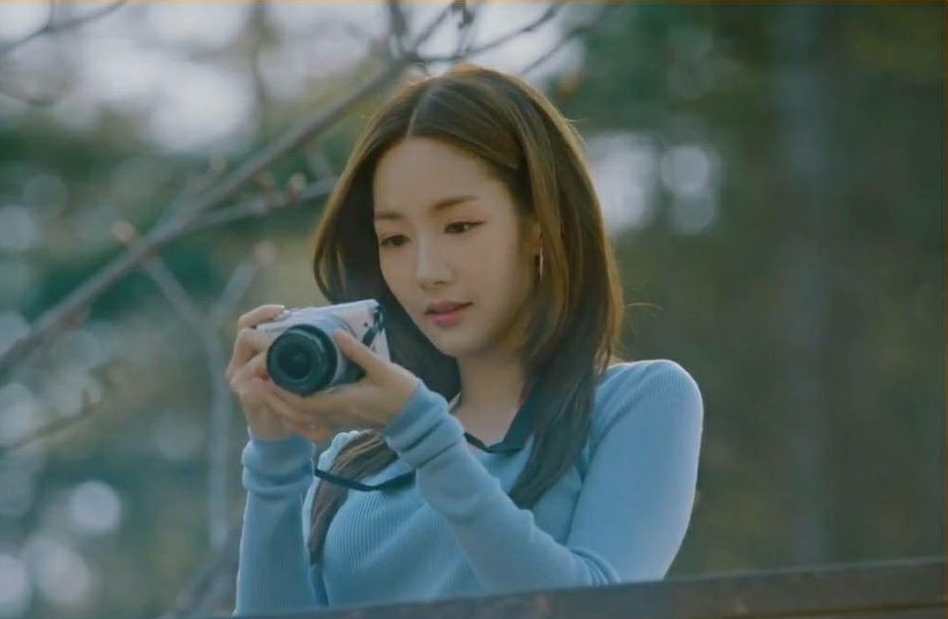 Foto terbaru dari Park Minyoung