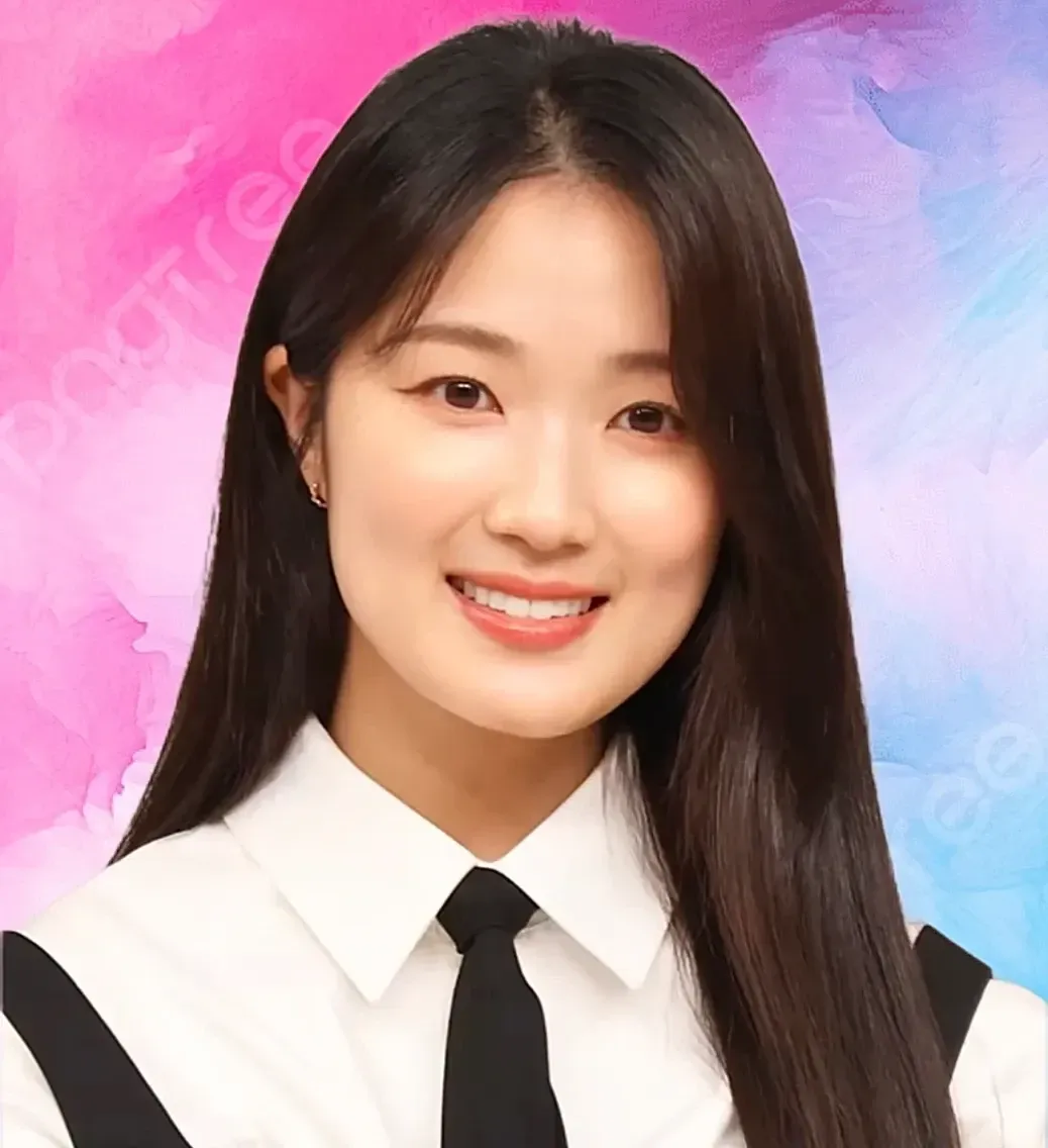 Recent activity shot of Kim Hyeyoon