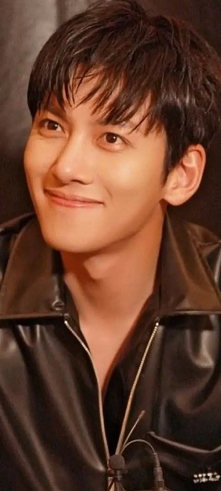 Behind-the-scenes cut of Ji Changwook
