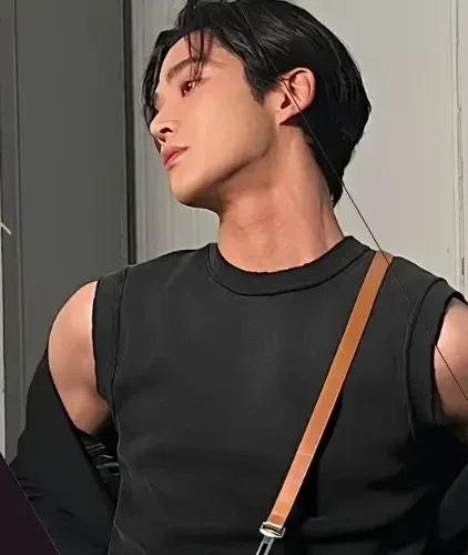 Foto kegiatan terbaru dari Rowoon