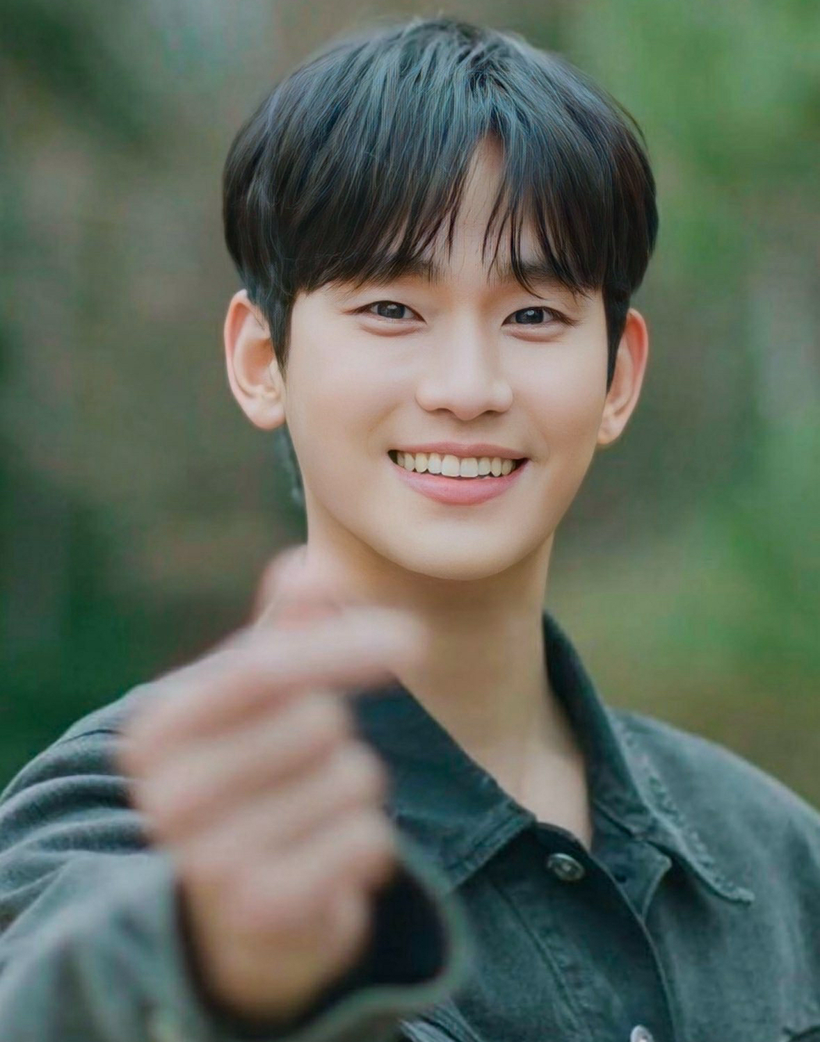 キム・スヒョンの最近の活動ショット