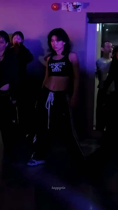 Special wallpaper made by Aiki's fans