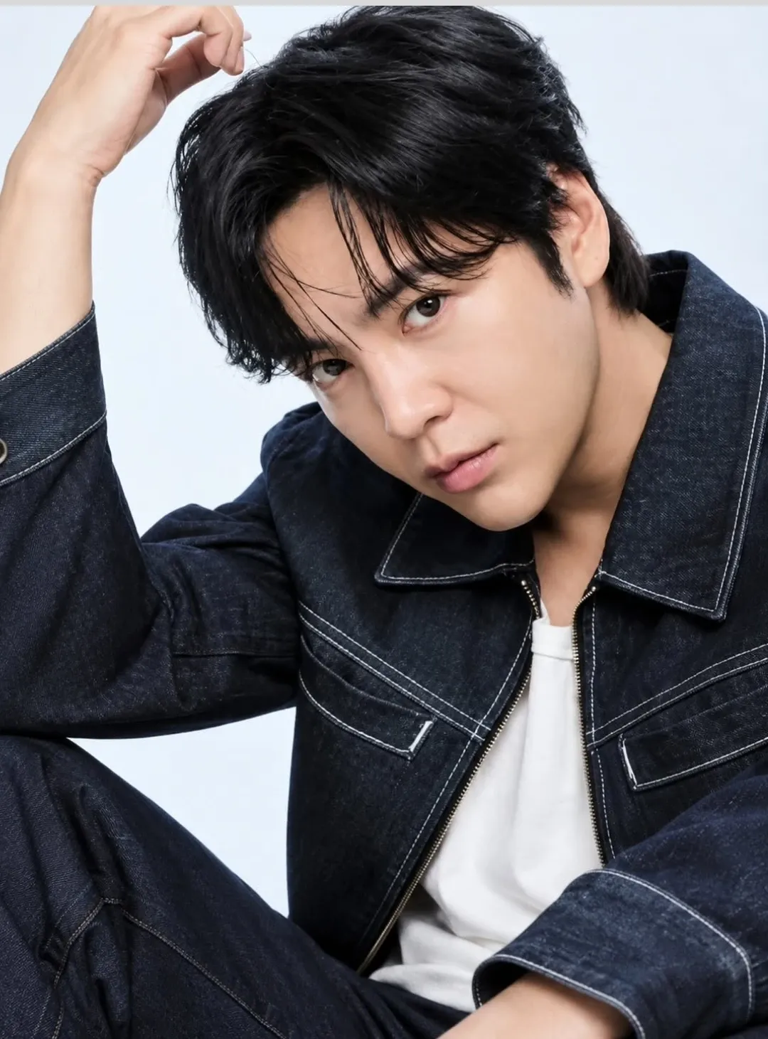 Recent activity shot of Jang Geunsuk