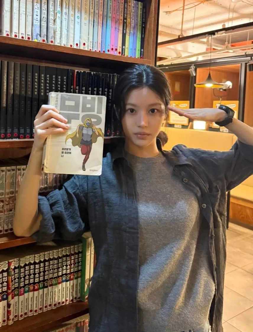 Behind-the-scenes cut of Go Younjung