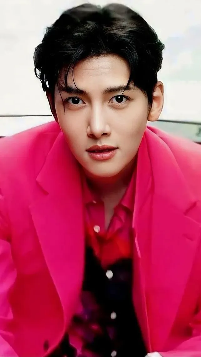A moment captured by a fan of Ji Changwook