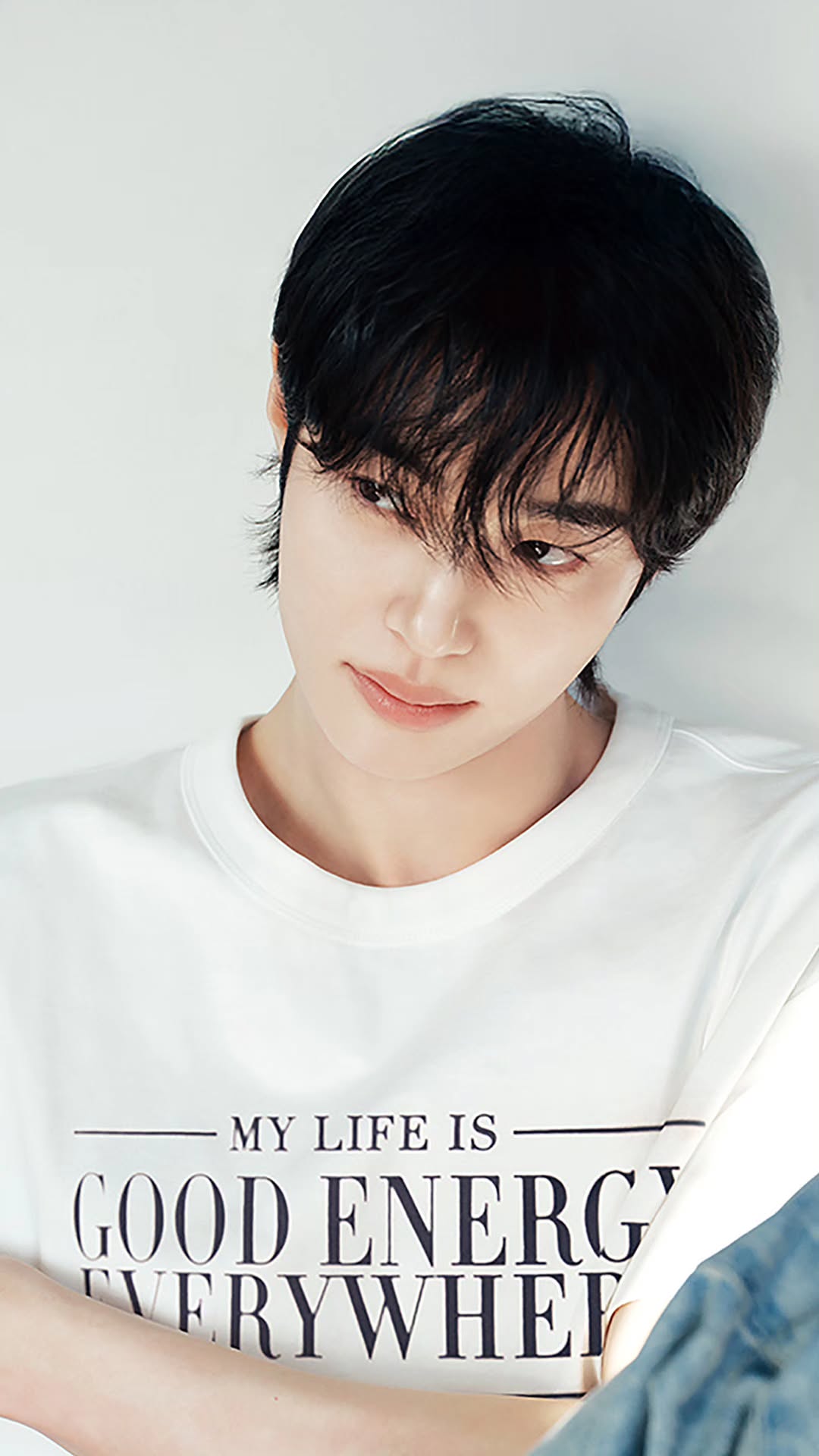 邊佑錫粉絲團喜愛的代表背景圖片