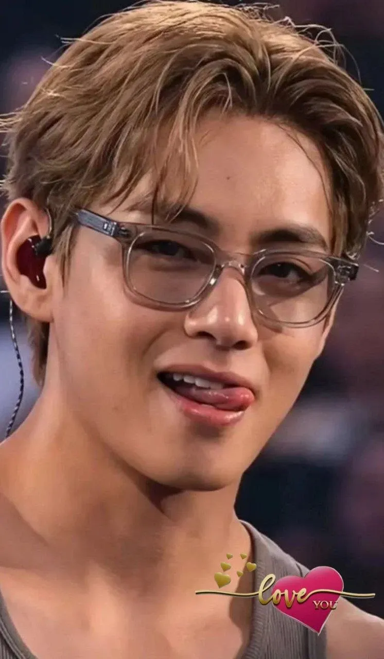 Behind-the-scenes cut of Kim Taehyung (V)
