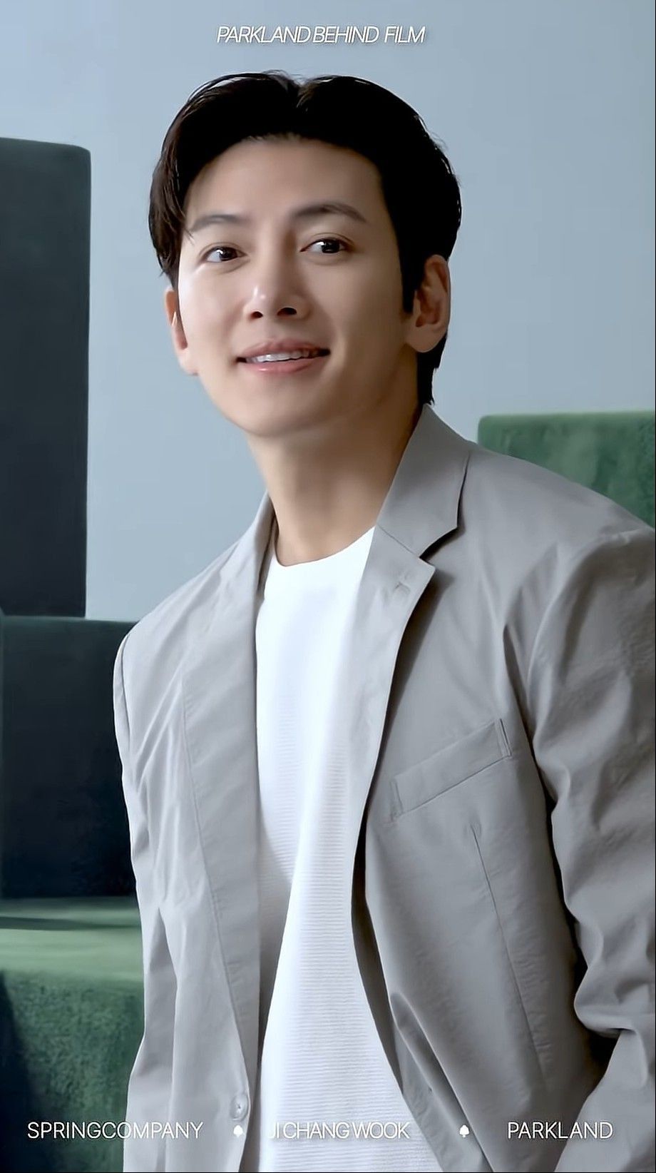 粉丝拍下的池昌旭瞬间