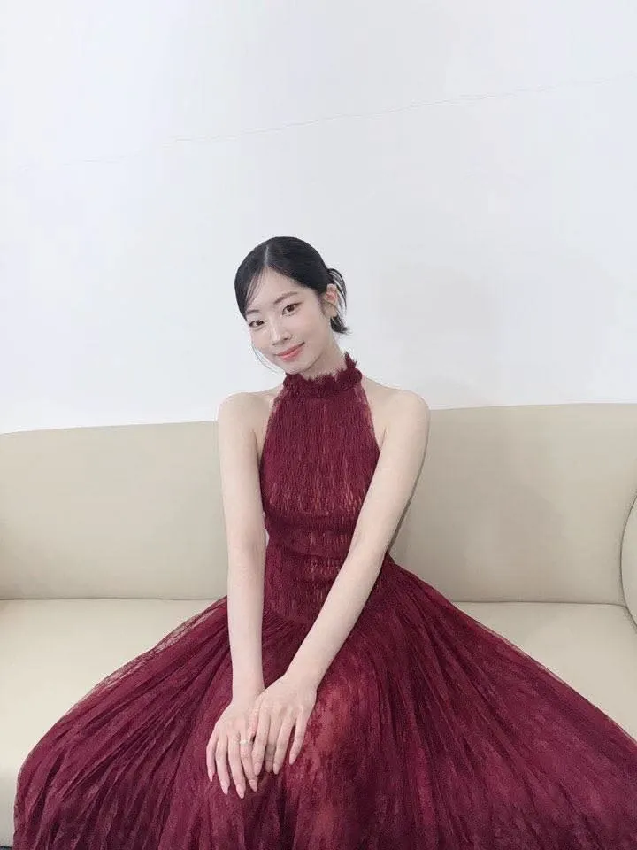 Behind-the-scenes cut of Dahyun