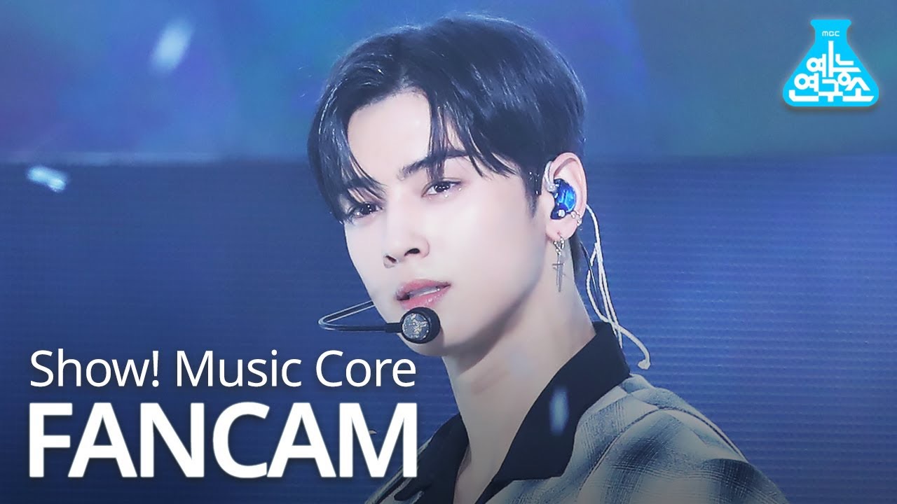 A moment captured by a fan of Cha Eunwoo
