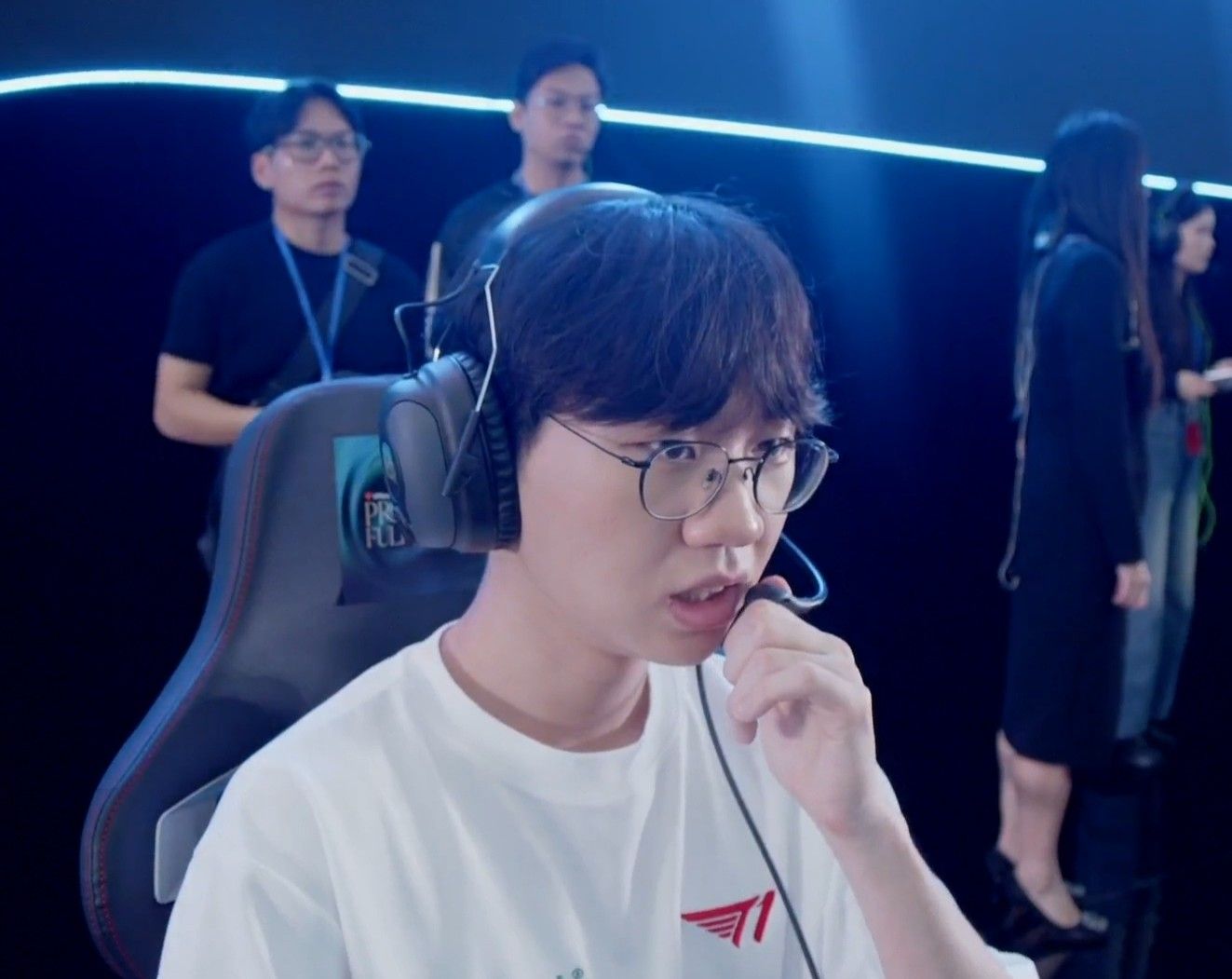 Behind-the-scenes cut of Doran