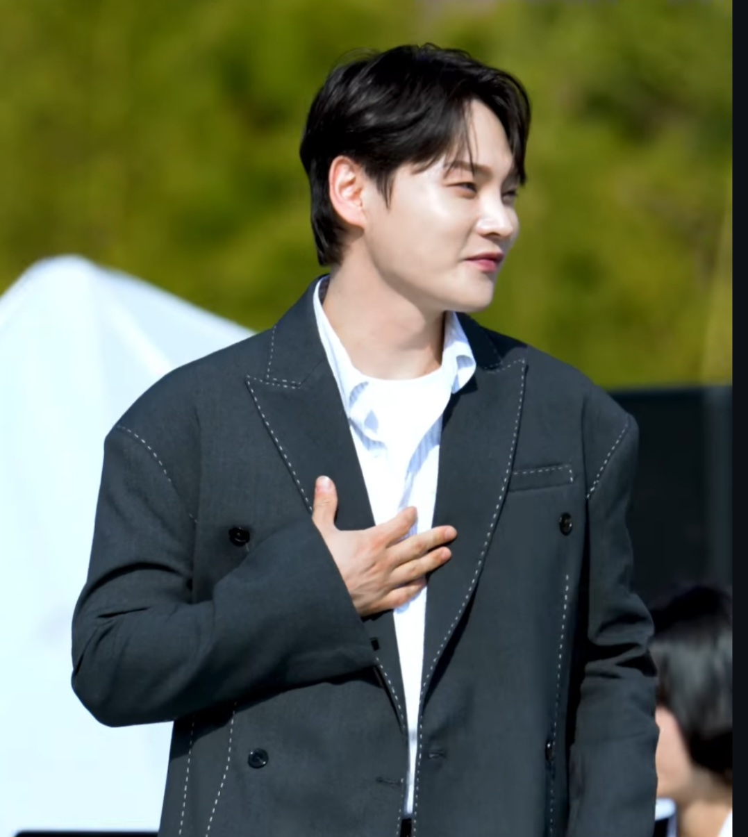 朴瑞鎮的最新照片