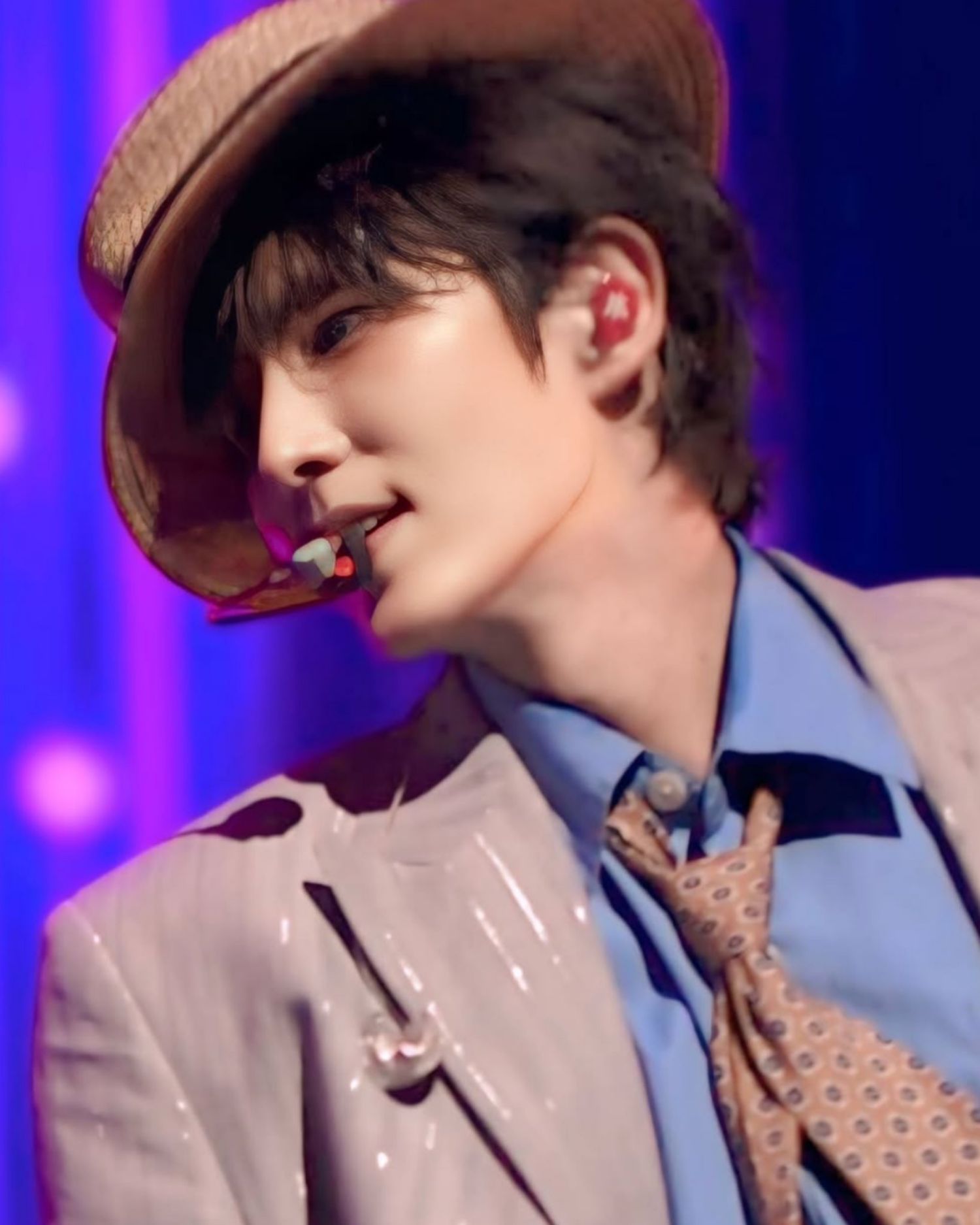 A moment captured by a fan of Lee Joongi