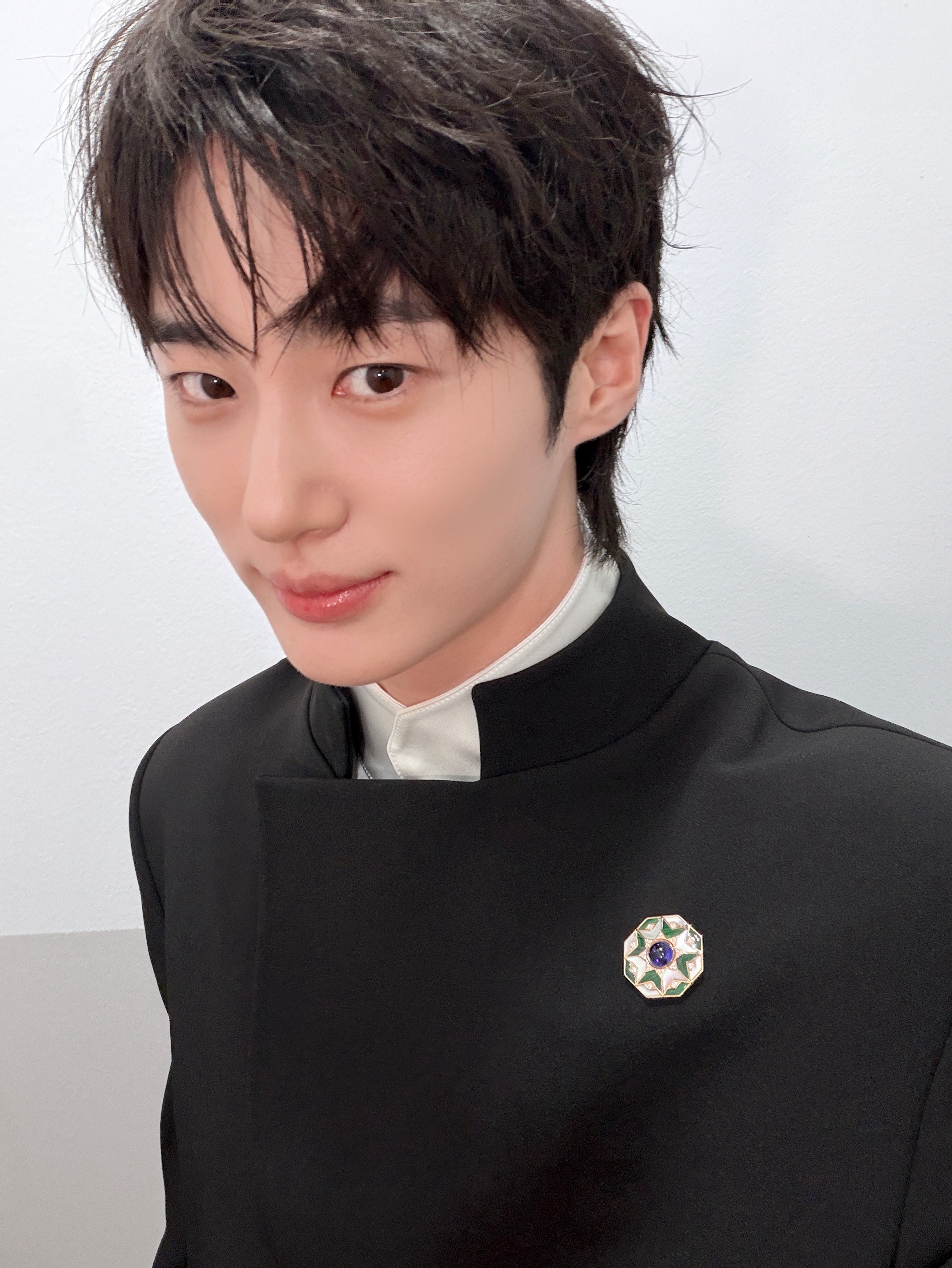 Behind-the-scenes cut of Byeon Wooseok
