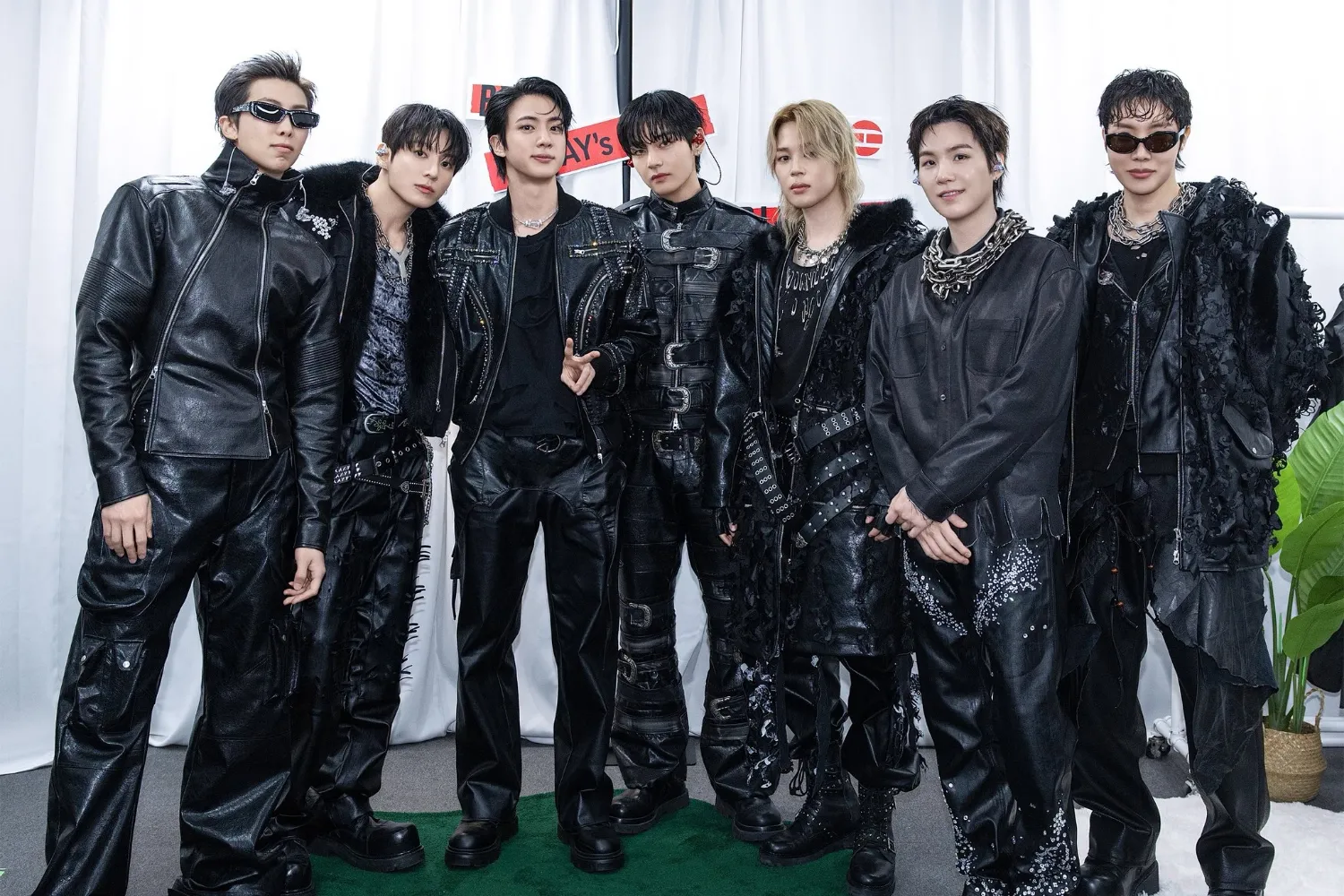 Recent activity shot of Kim Taehyung (V)