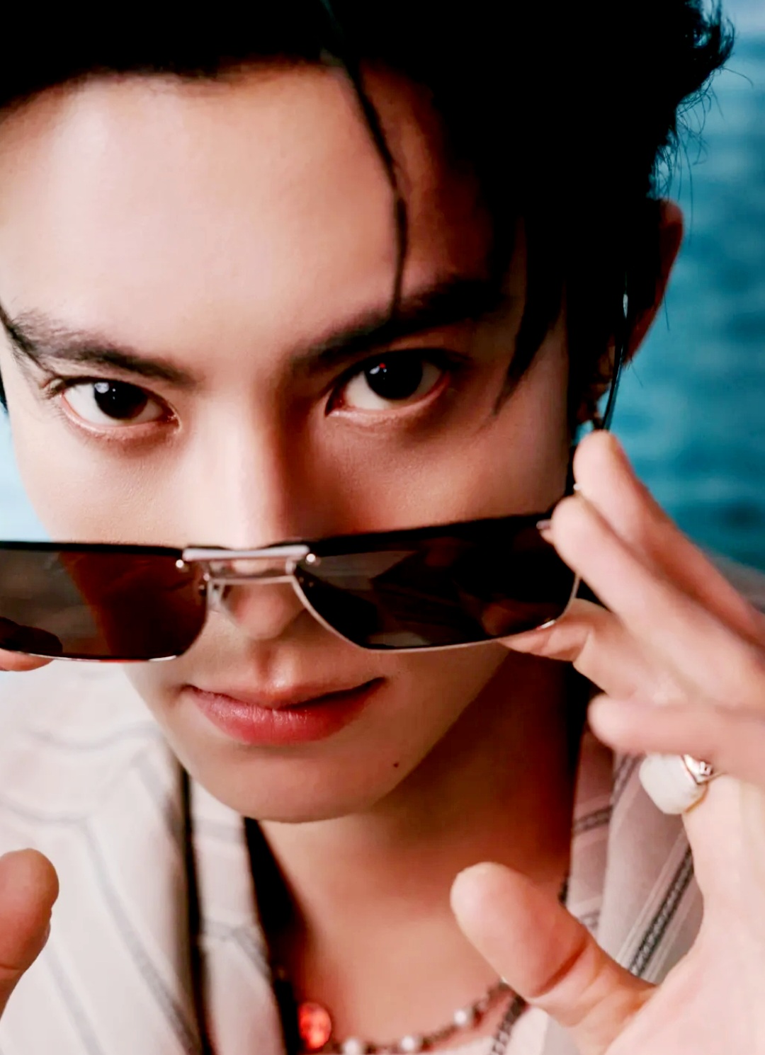 A moment captured by a fan of Dylan Wang