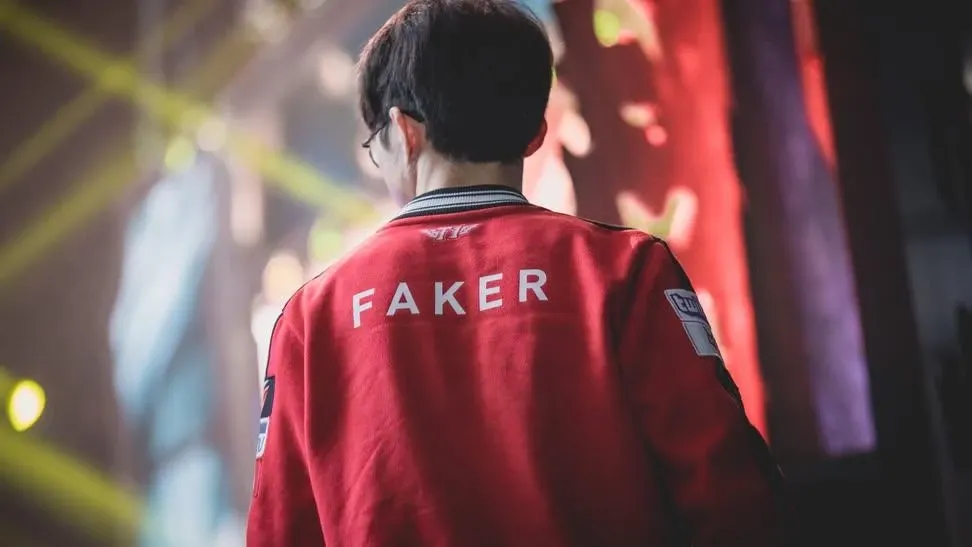 Fakerの最近の活動ショット