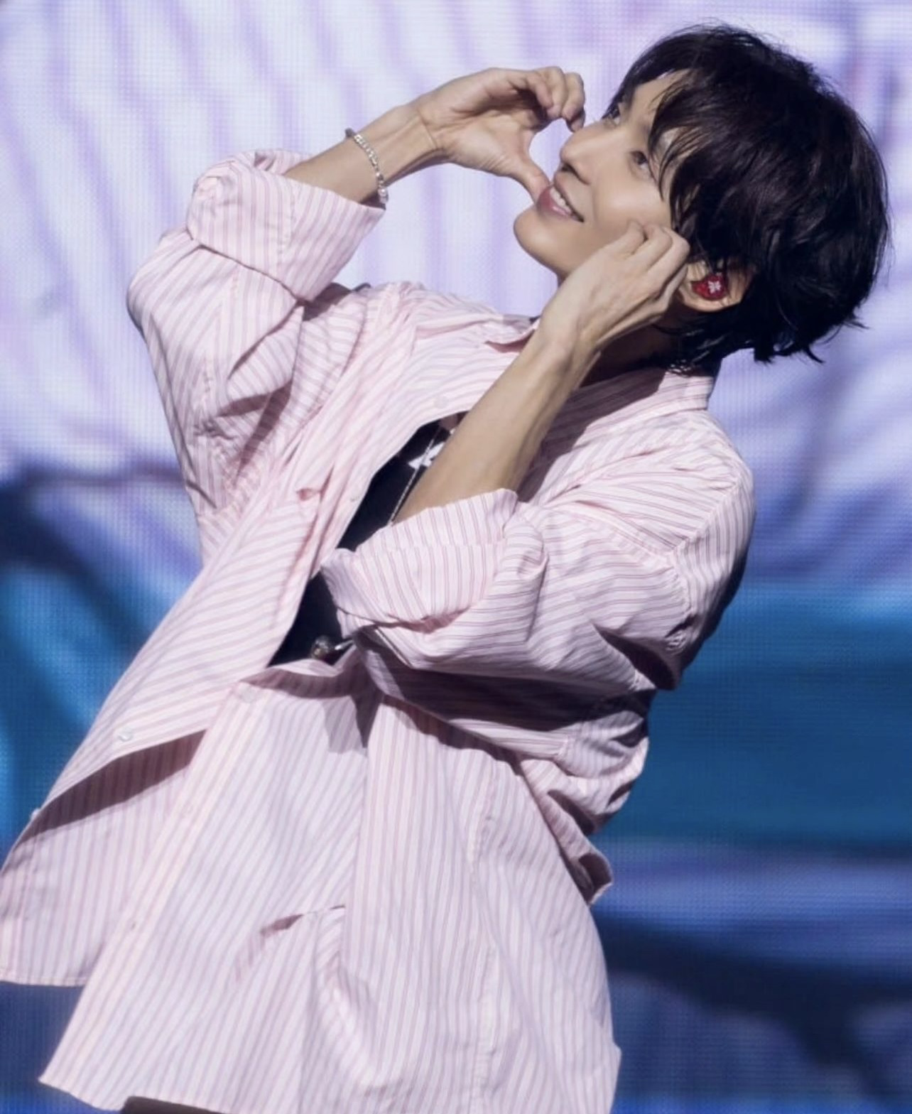 Behind-the-scenes cut of Lee Joongi