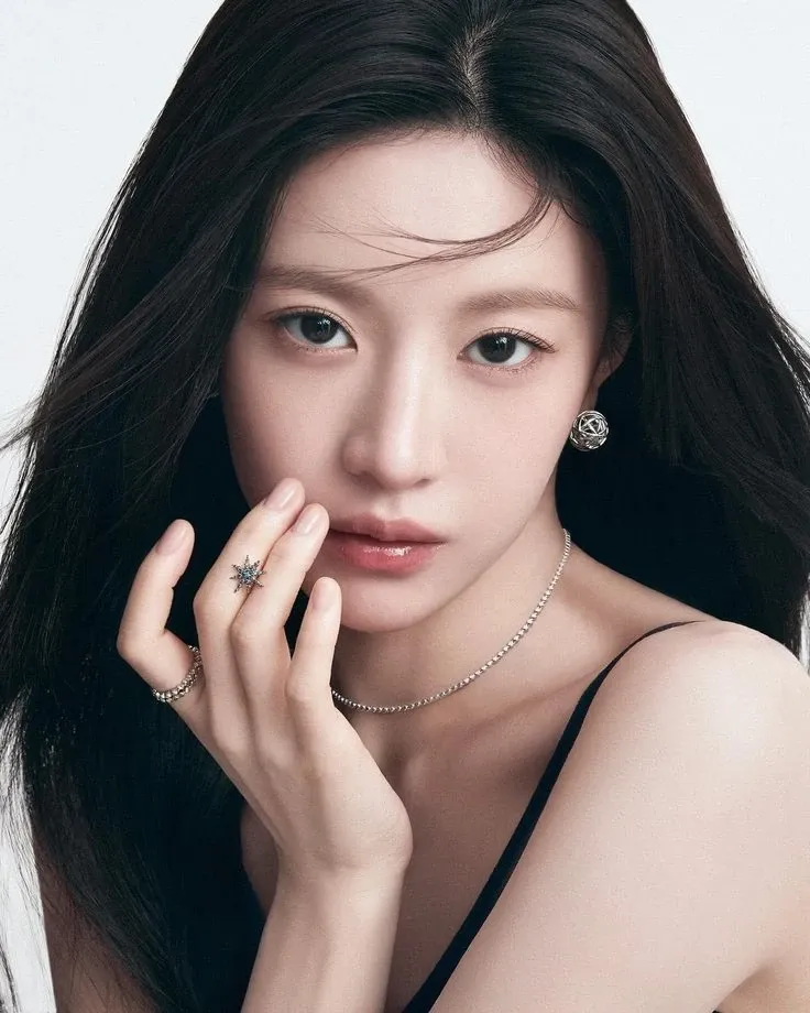 A moment captured by a fan of Go Younjung
