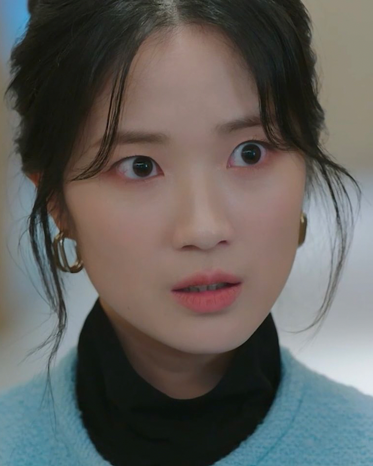 A moment captured by a fan of Kim Hyeyoon