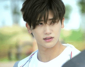 A moment captured by a fan of Park Hyungsik
