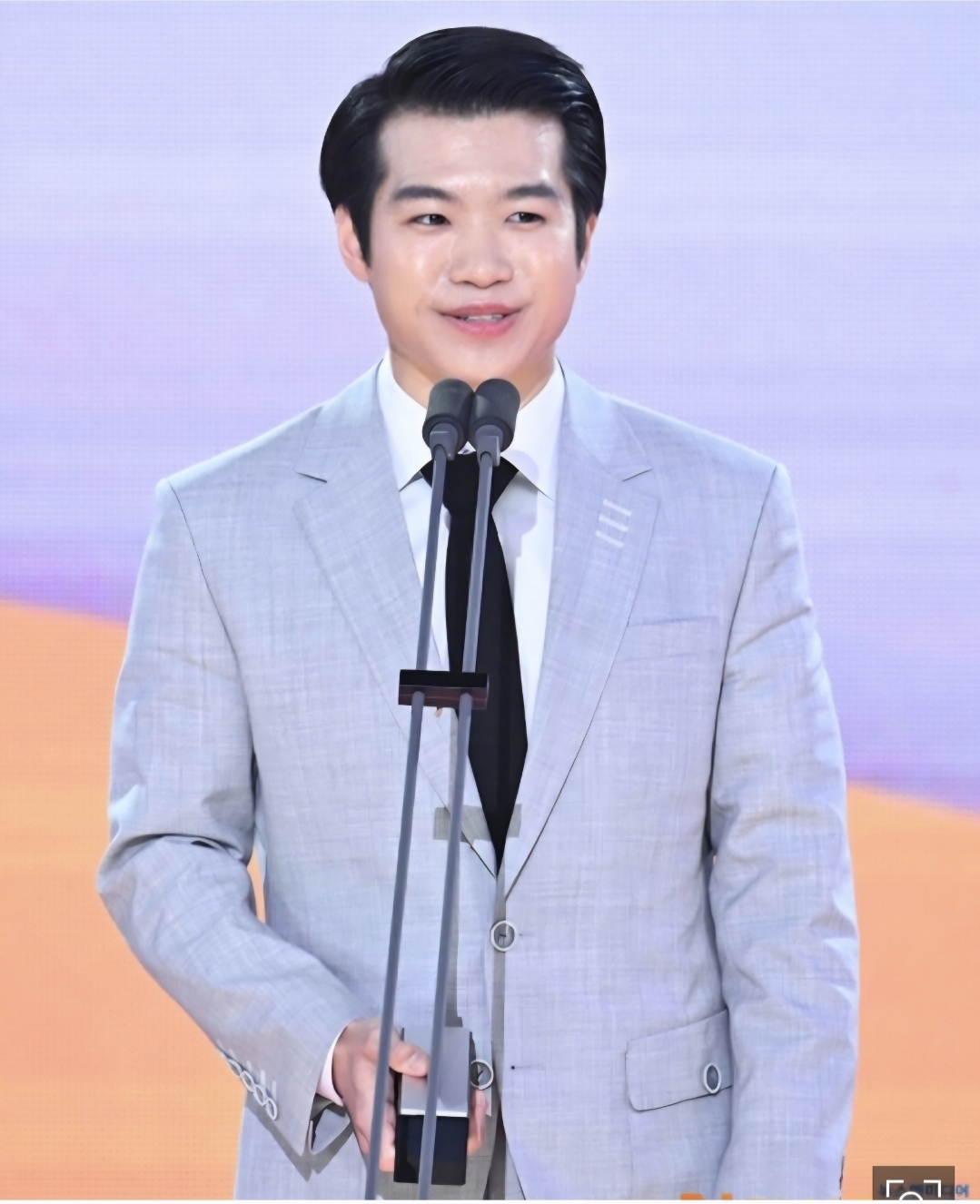 赵明燮的最新照片