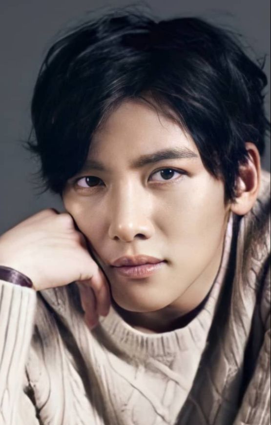 지창욱 최근 활동샷