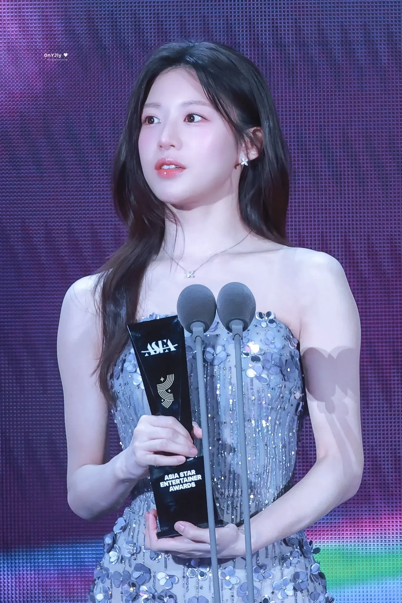 Behind-the-scenes cut of Go Younjung