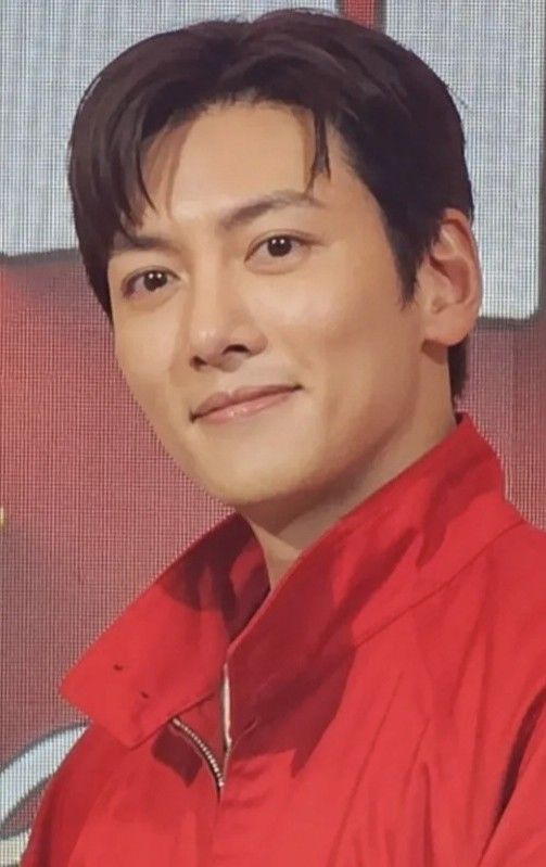 チ・チャンウクのビハインドカット