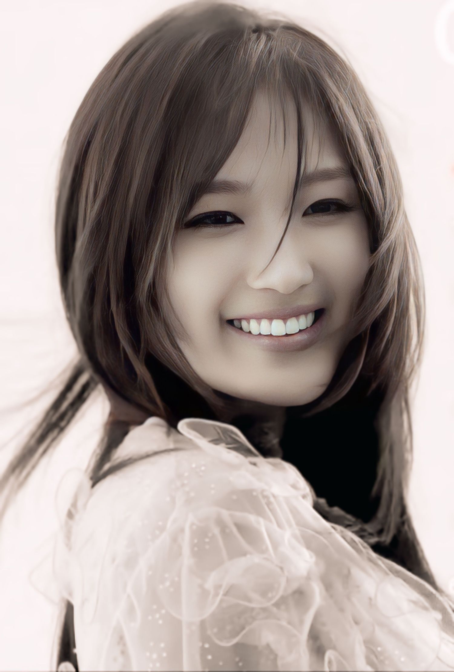 Recent activity shot of Kim Hyeyoon